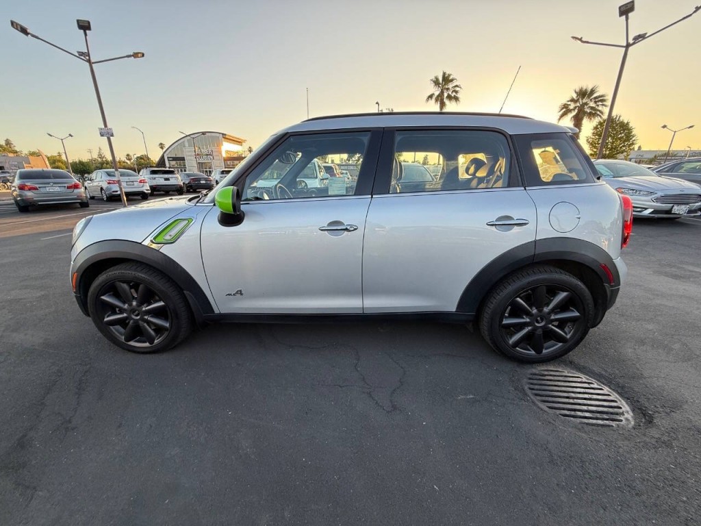 2014 MINI Countryman Image 8