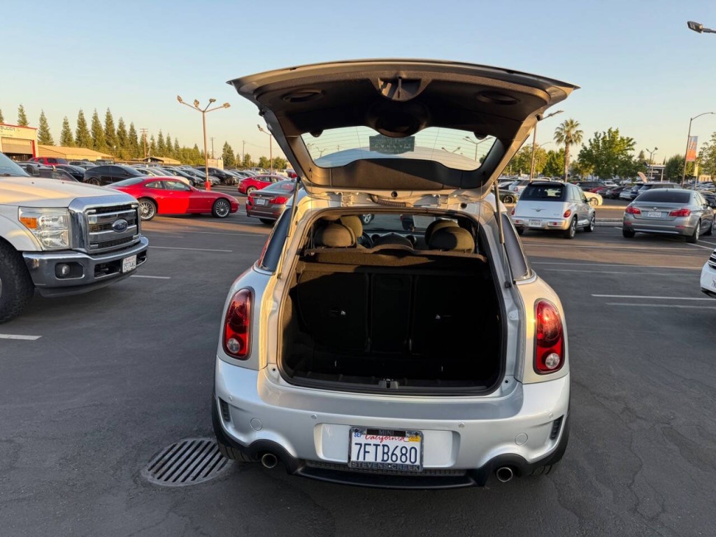2014 MINI Countryman Image 23