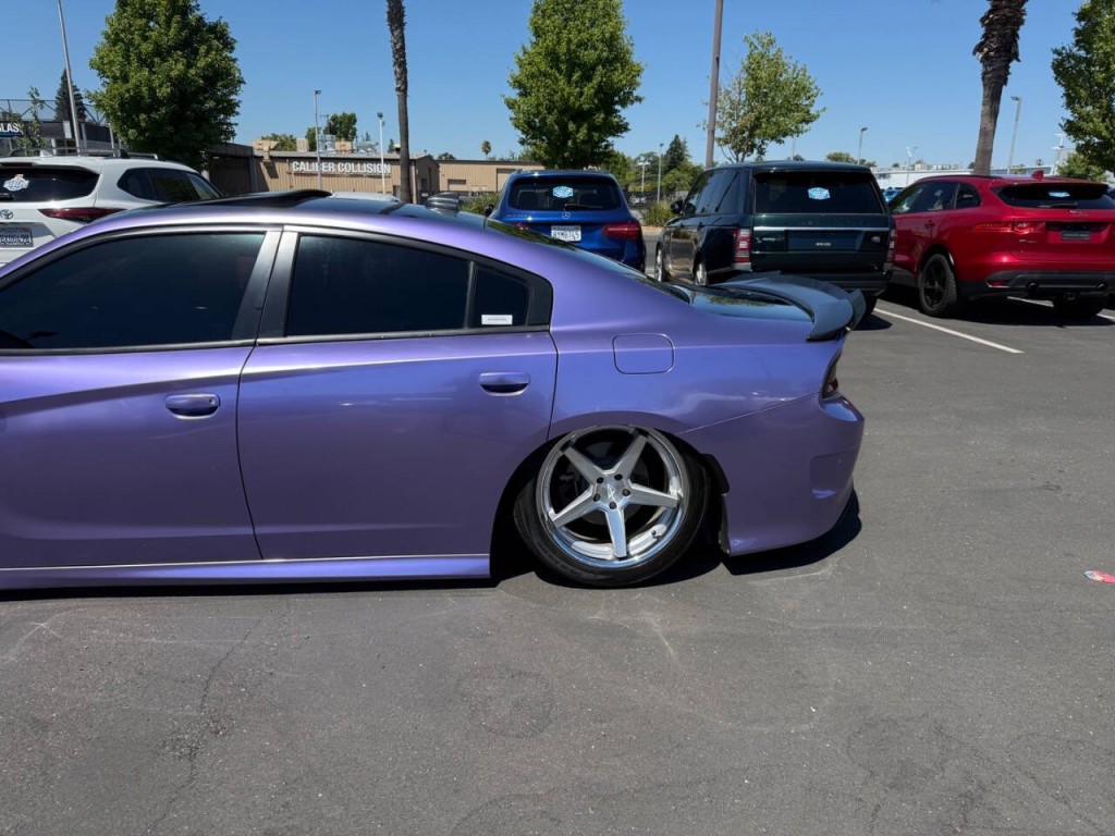 2020 Dodge Charger Image 32