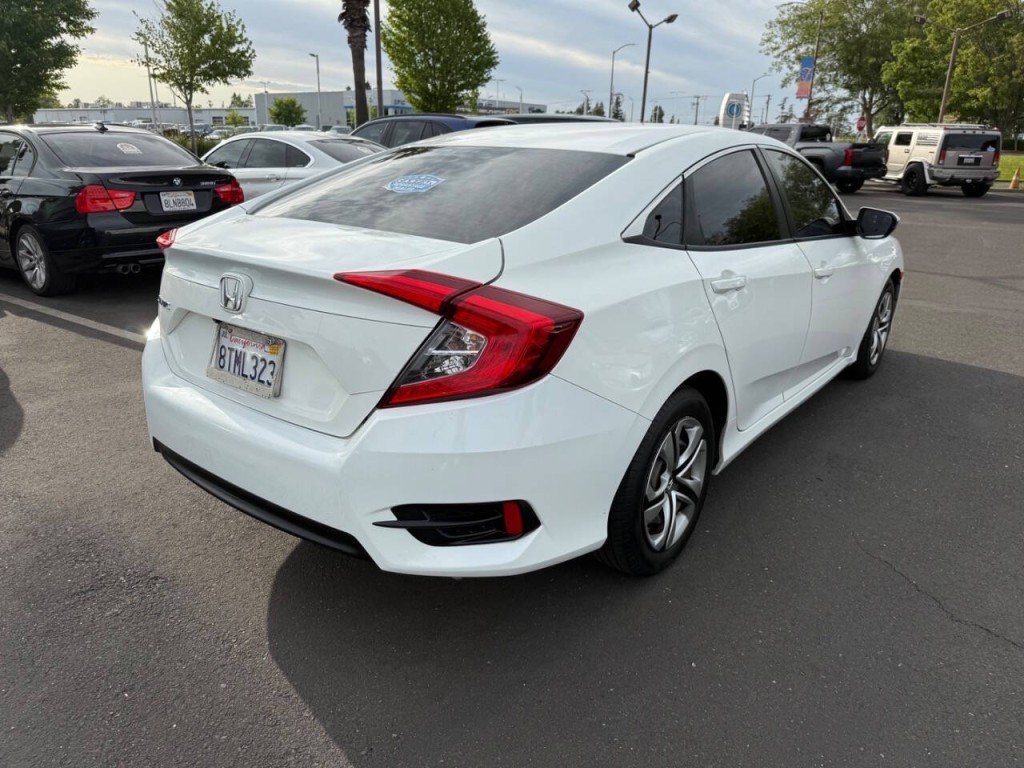 2018 Honda Civic Image 5
