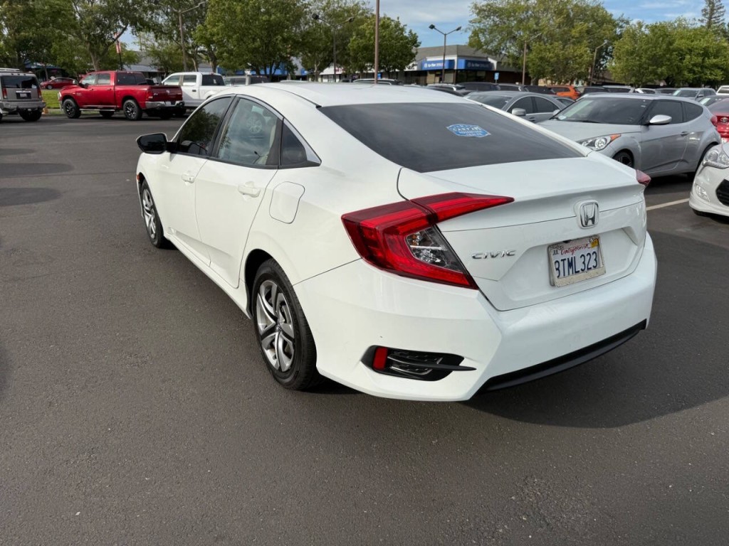 2018 Honda Civic Image 7