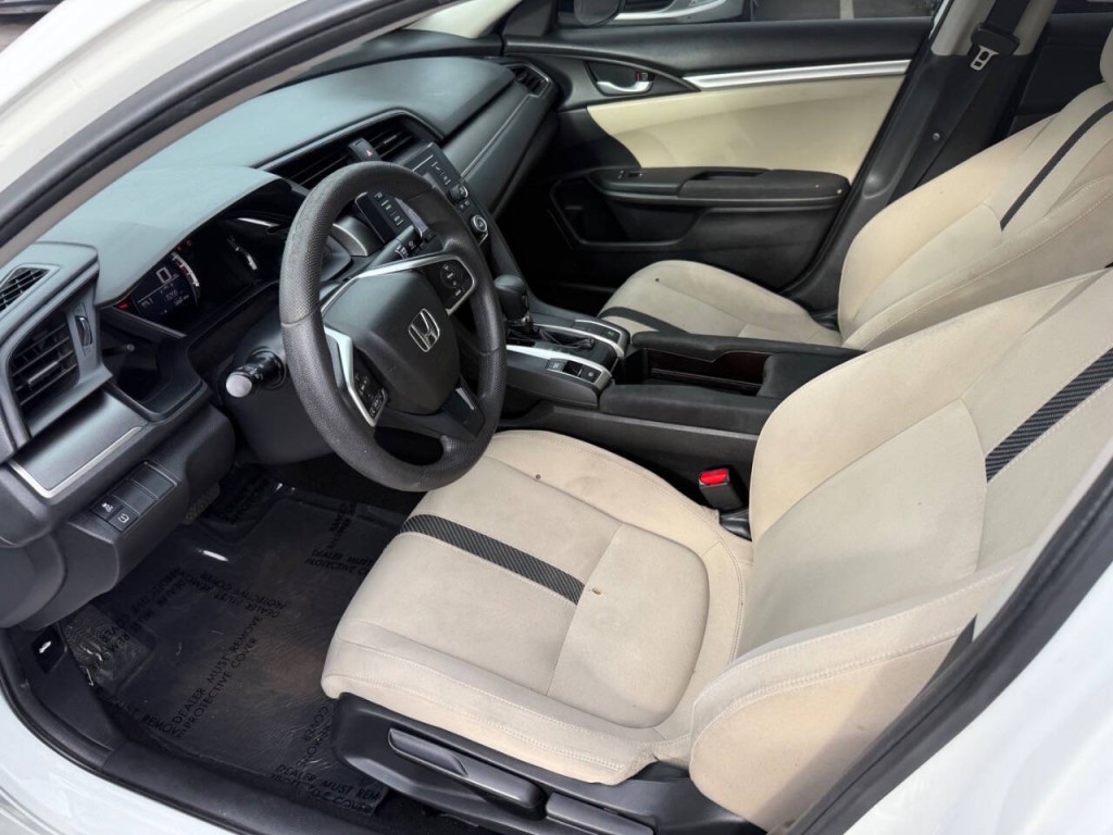 2018 Honda Civic Image 9