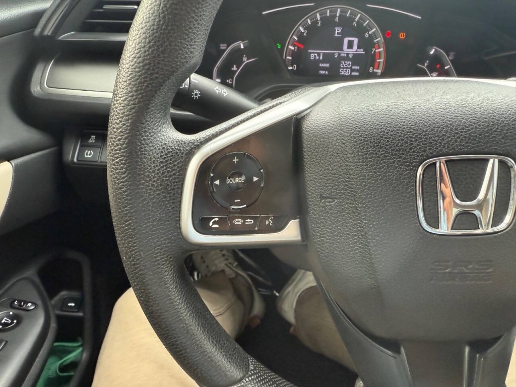 2018 Honda Civic Image 12