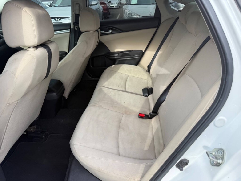 2018 Honda Civic Image 19