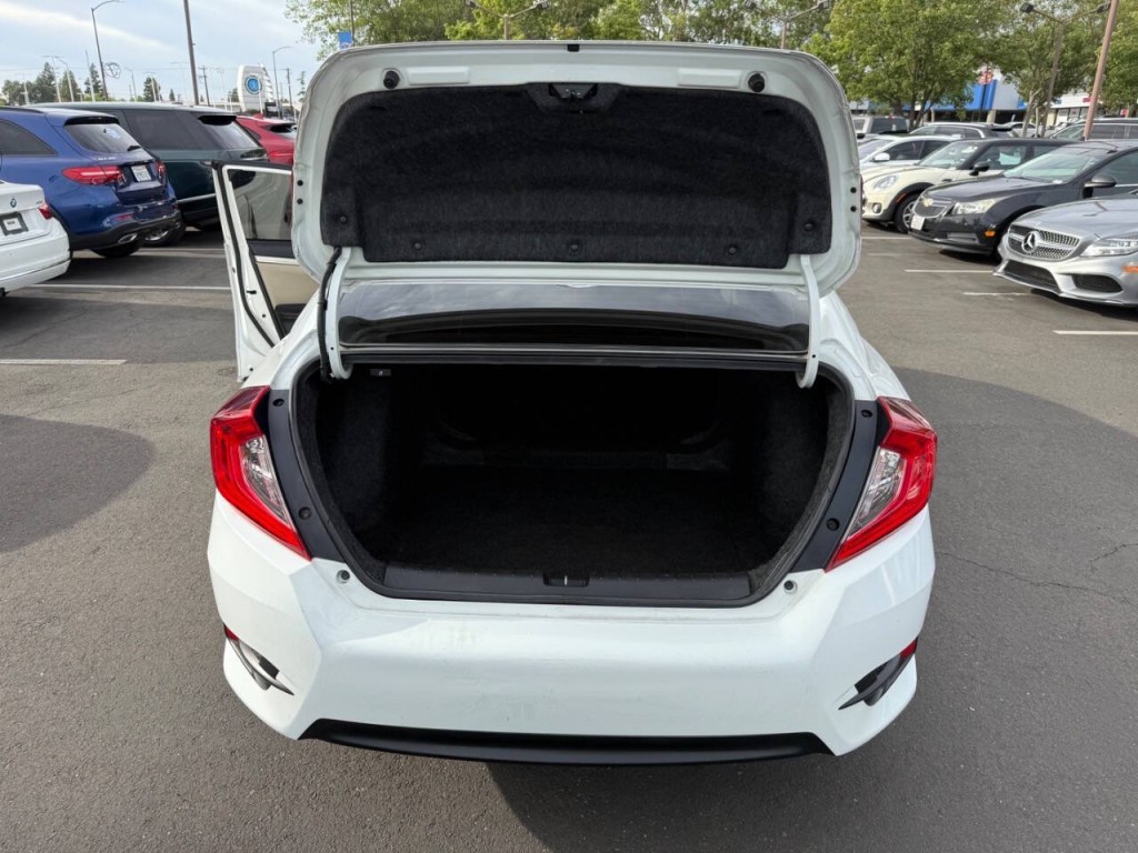 2018 Honda Civic Image 20
