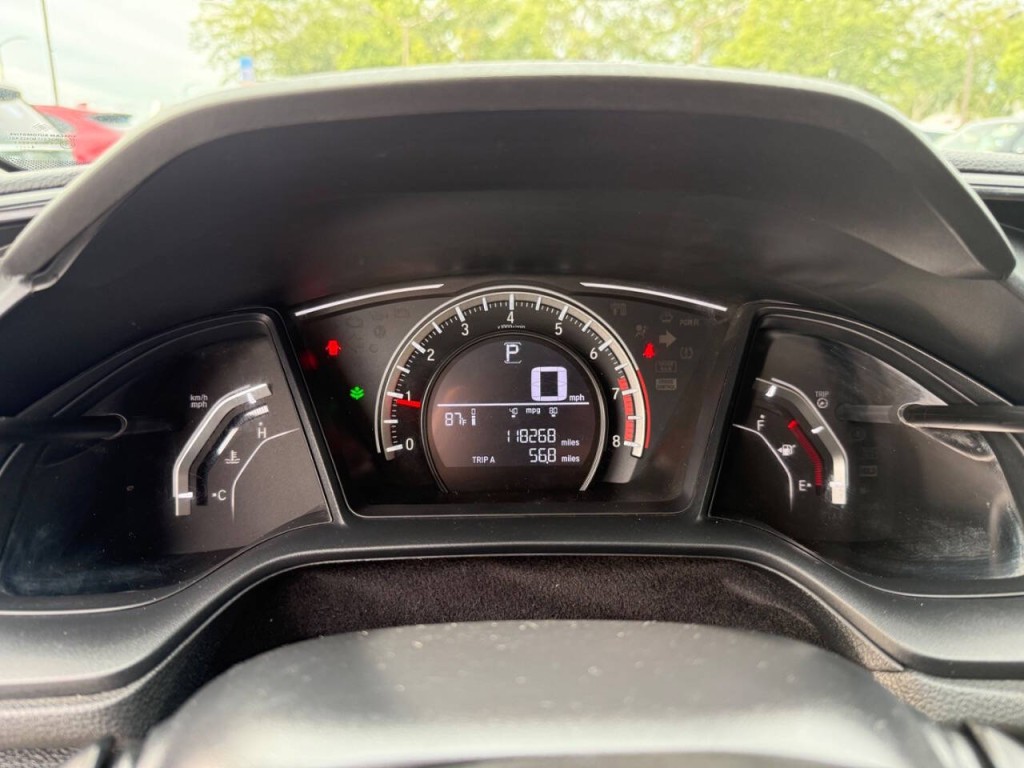 2018 Honda Civic Image 21