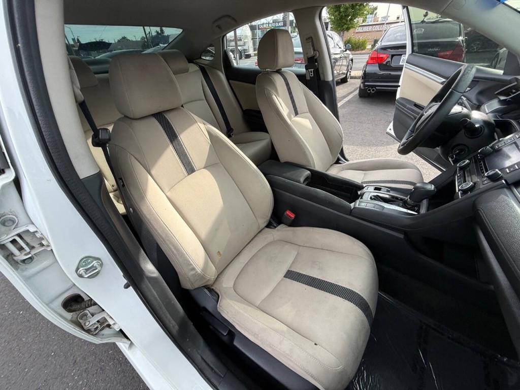 2018 Honda Civic Image 27