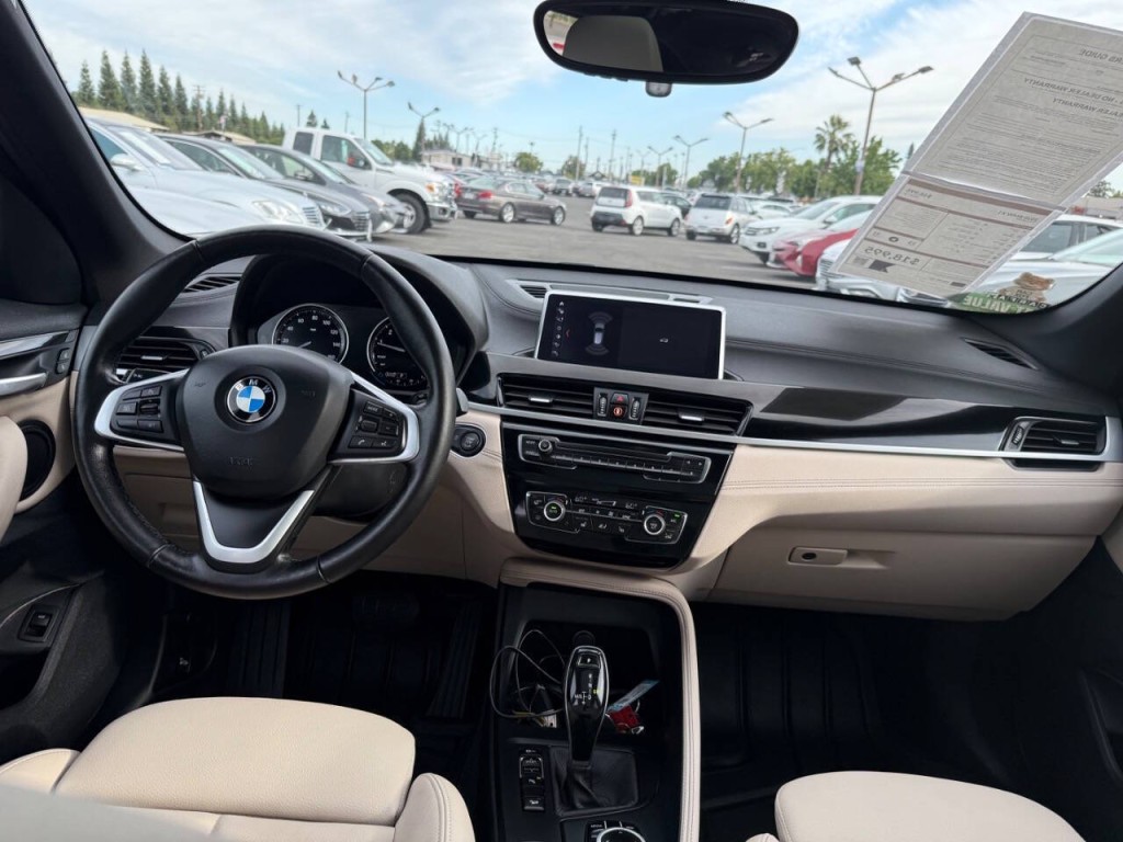 2020 BMW X1 Image 32