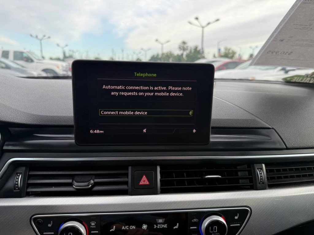 2017 Audi A4 Image 17
