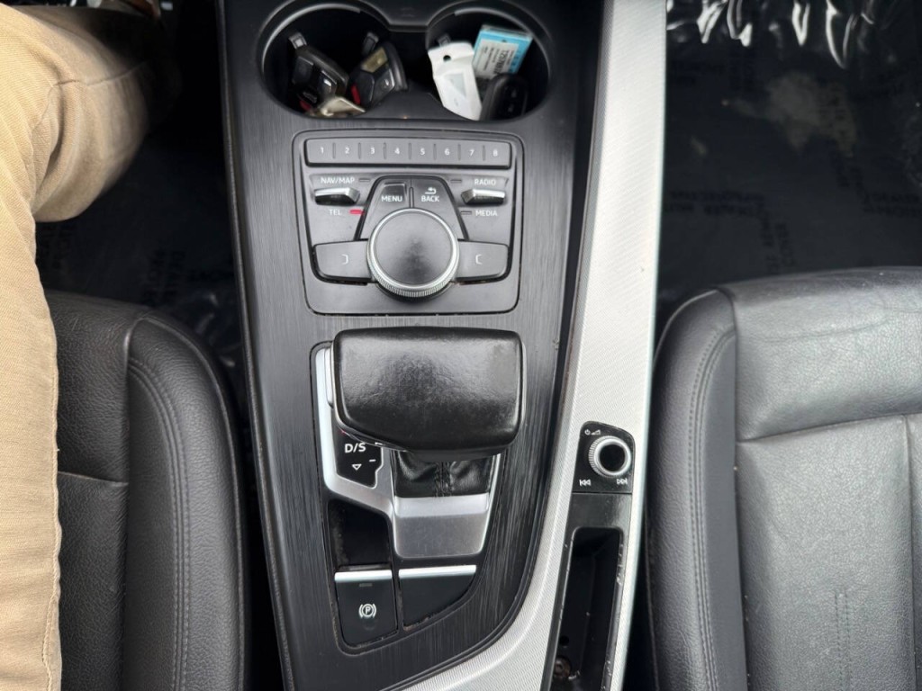 2017 Audi A4 Image 18