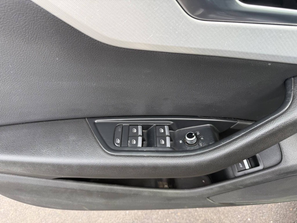 2017 Audi A4 Image 22