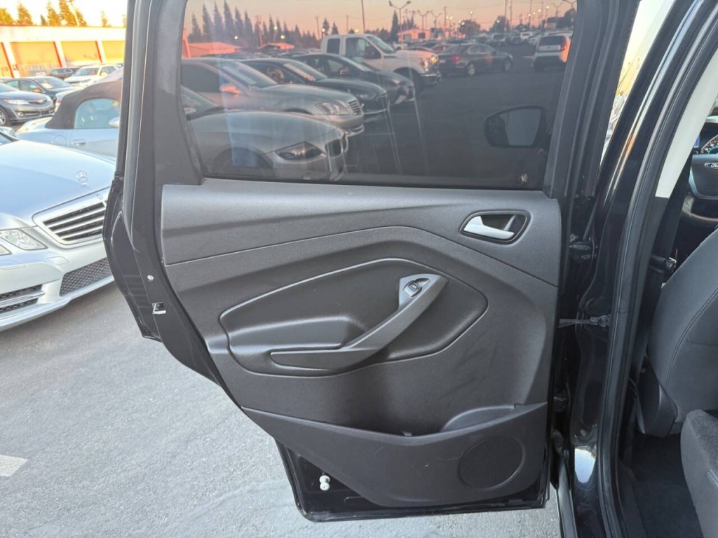 2015 Ford Escape Image 23