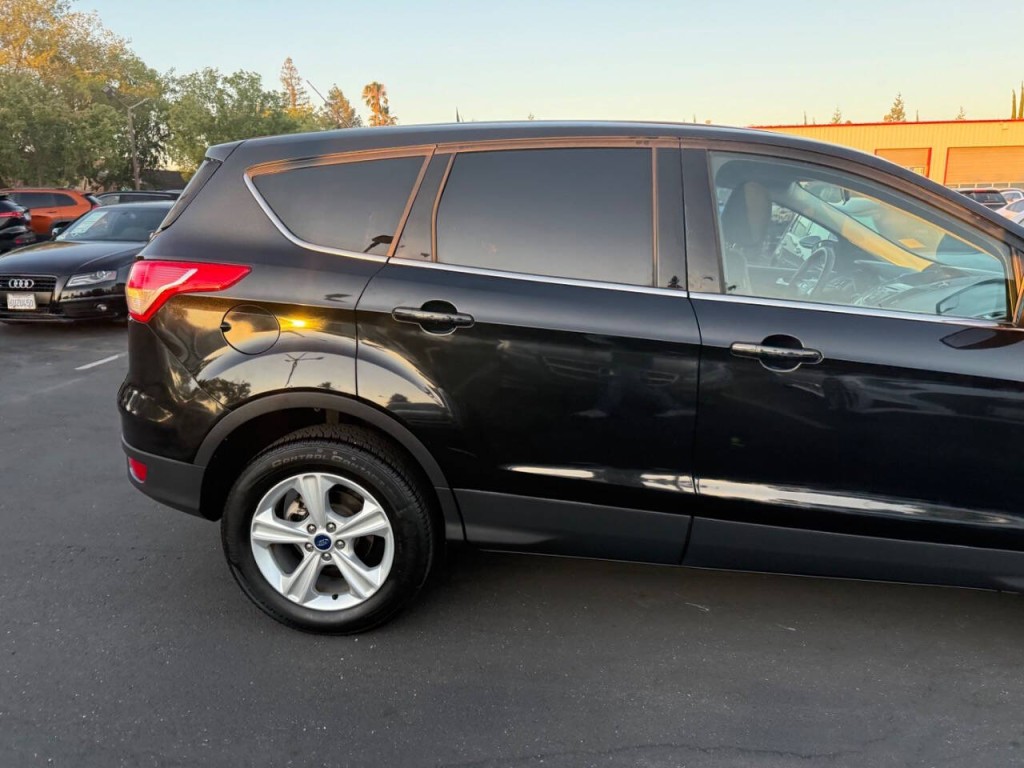 2015 Ford Escape Image 30