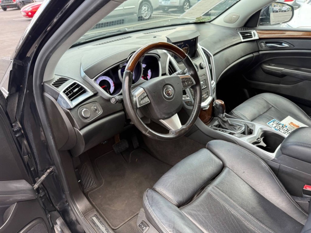 2012 Cadillac SRX Image 12
