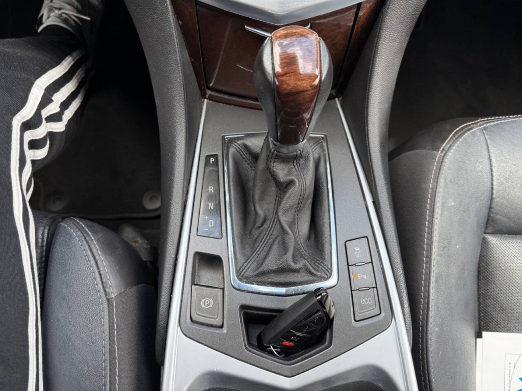 2012 Cadillac SRX Image 20