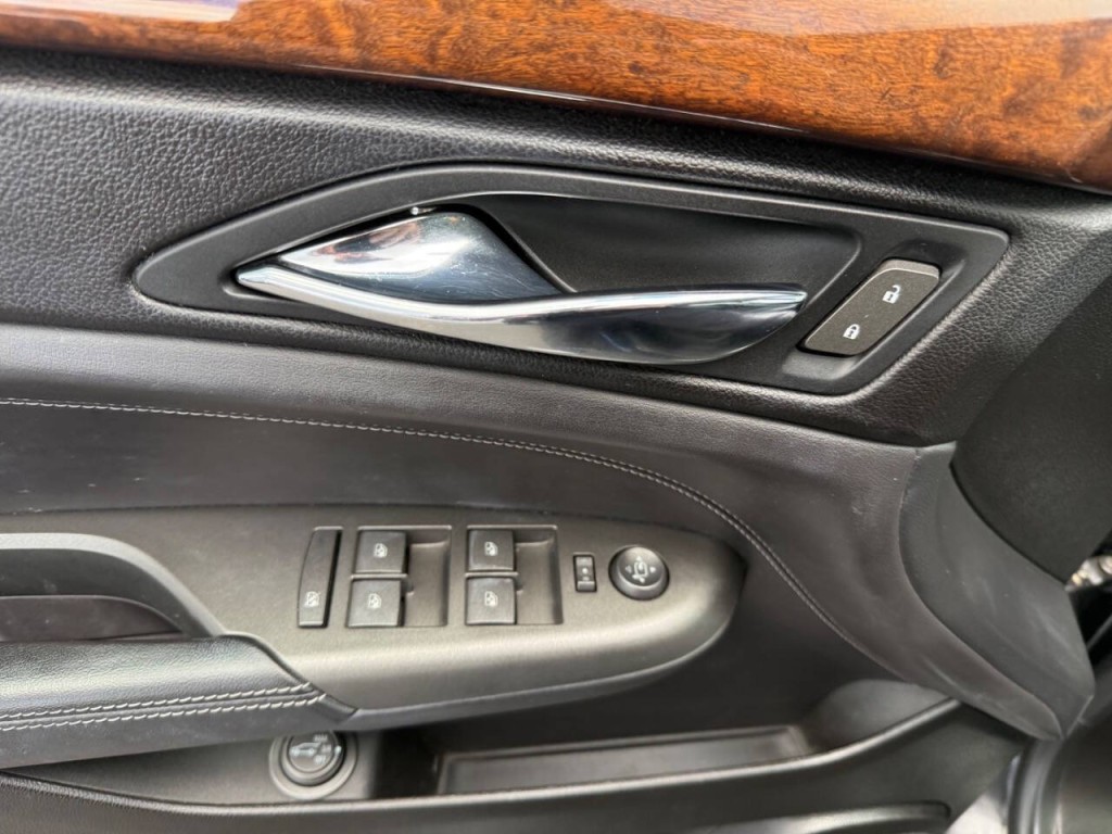 2012 Cadillac SRX Image 21