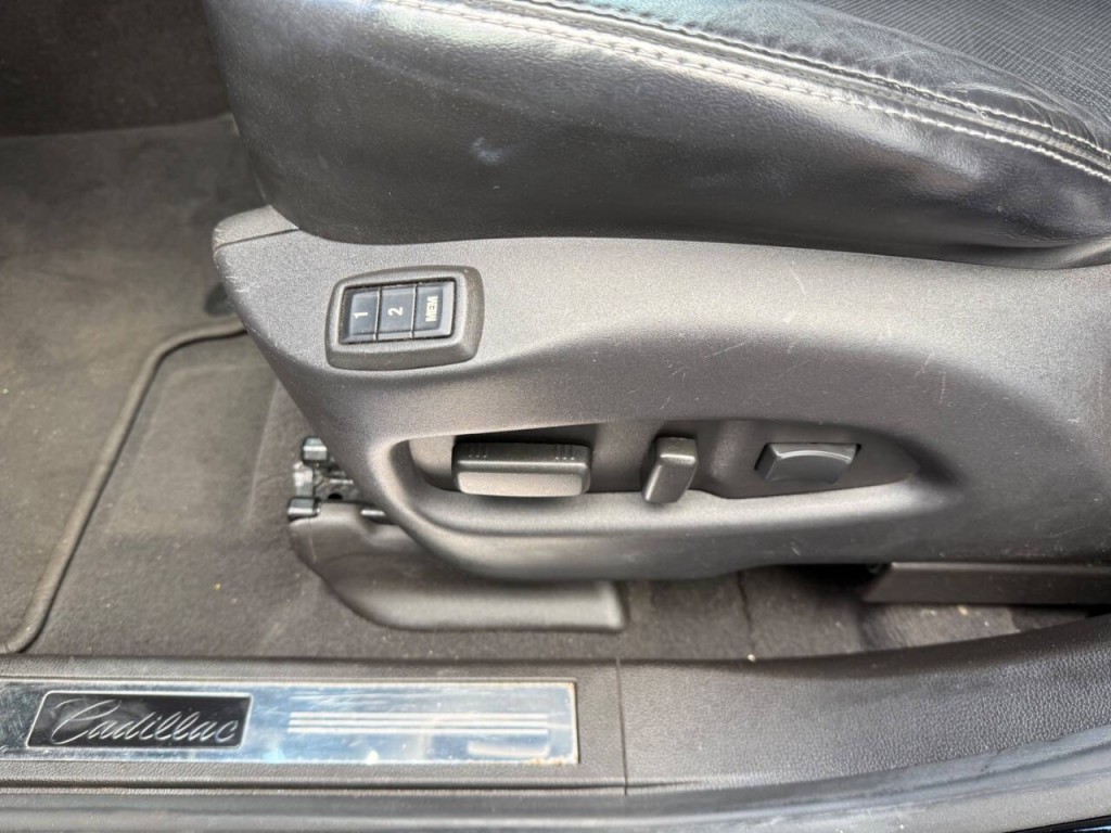2012 Cadillac SRX Image 25