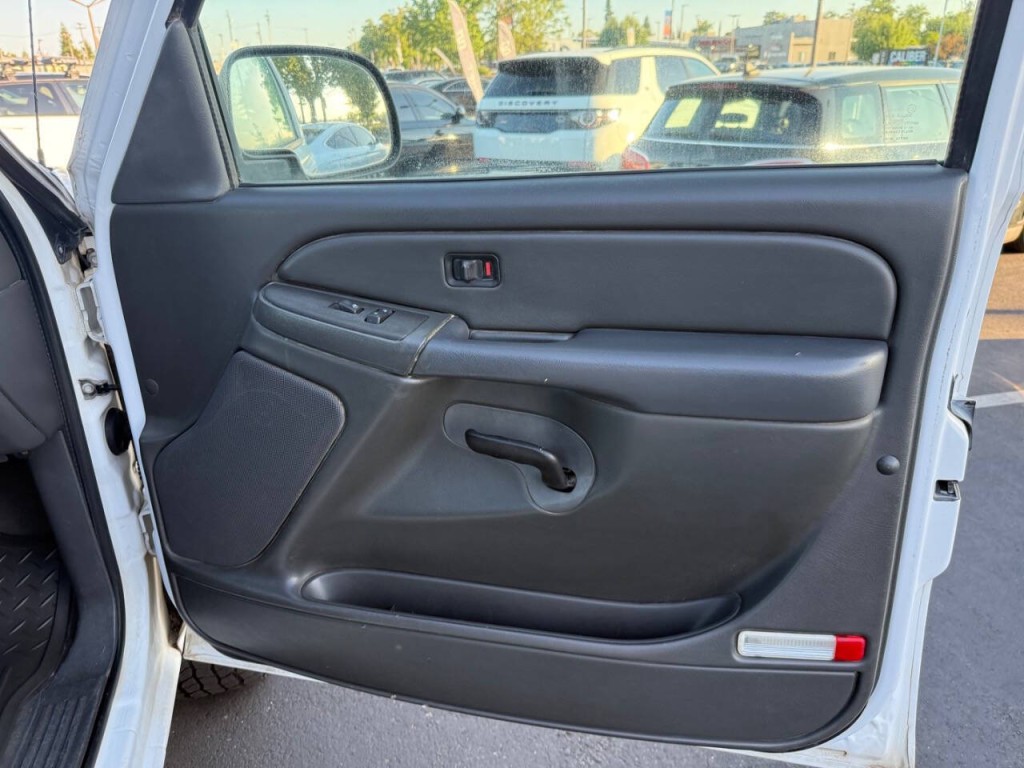 2006 GMC Sierra 2500 Image 27