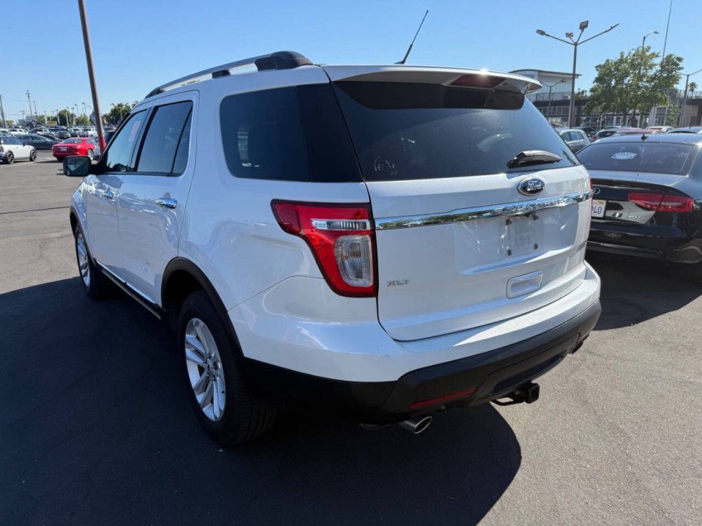 2015 Ford Explorer Image 7