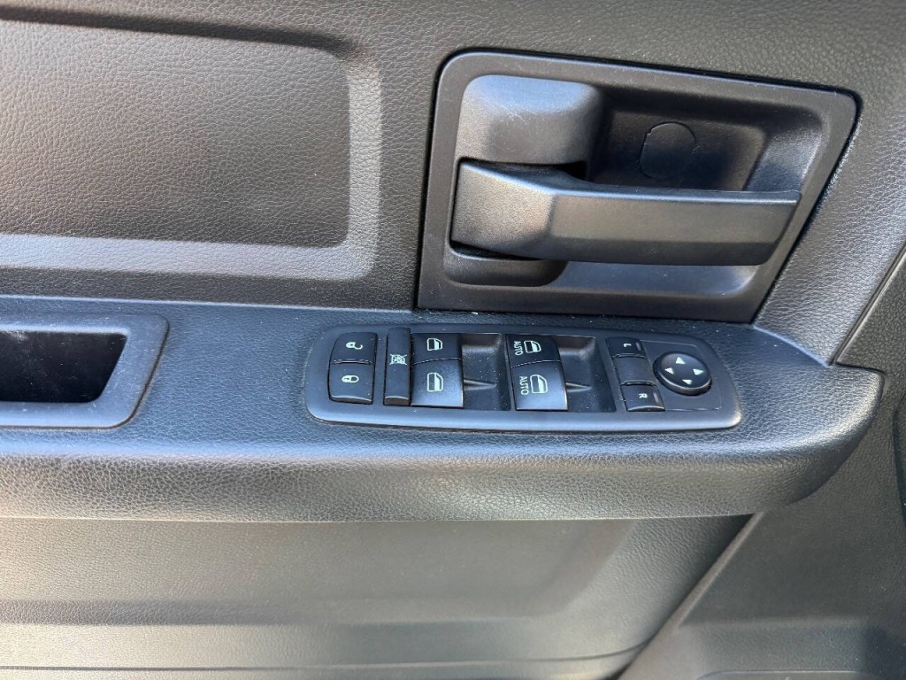 2018 RAM 1500 Image 30