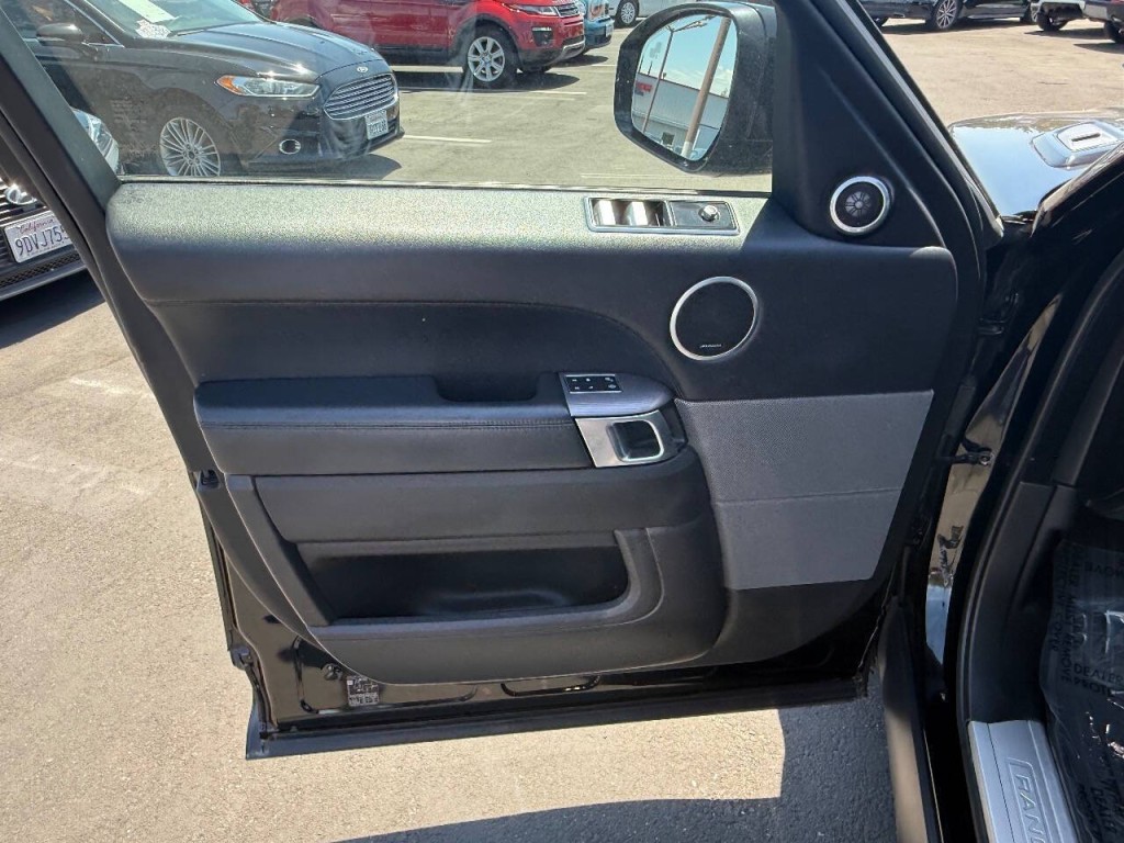 2020 Land Rover Range Rover Sport Image 19