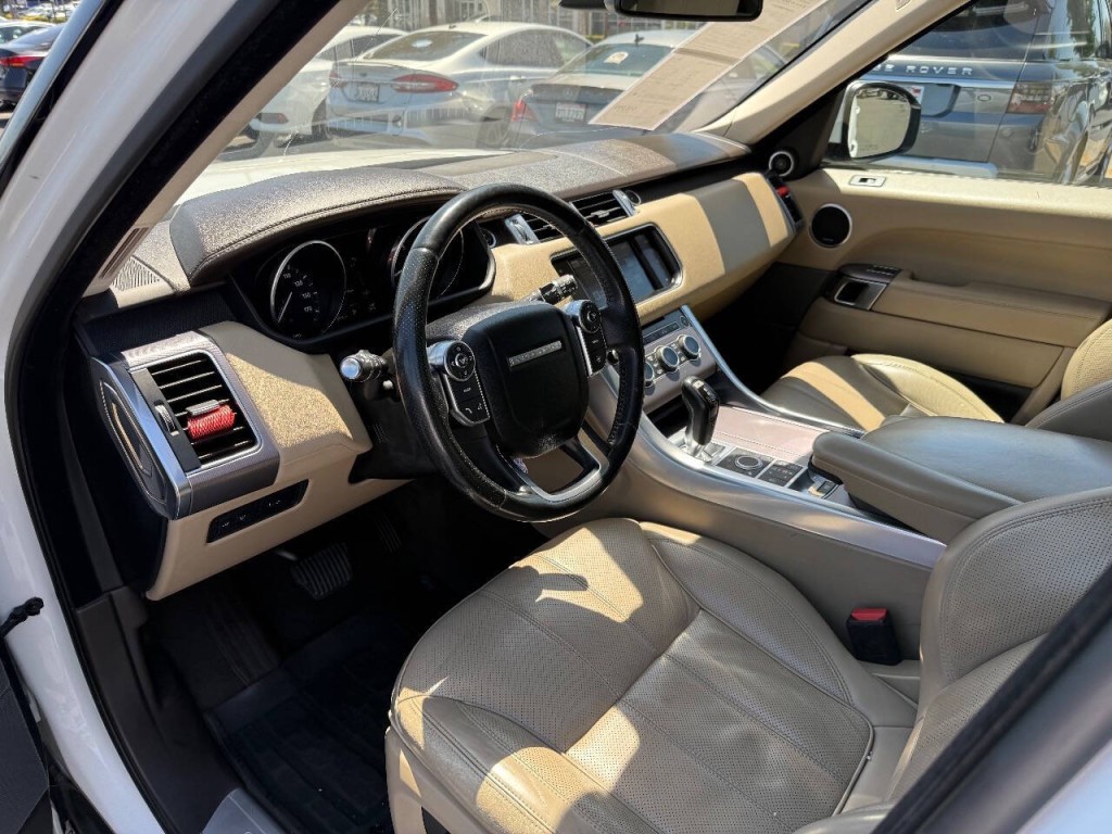 2016 Land Rover Range Rover Sport Image 9