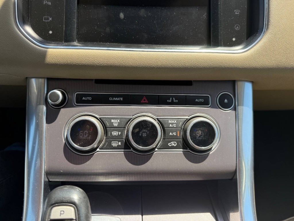 2016 Land Rover Range Rover Sport Image 16