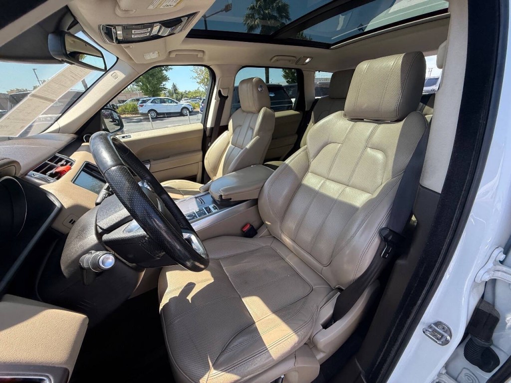 2016 Land Rover Range Rover Sport Image 23