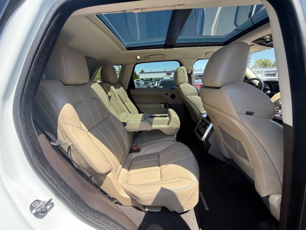 2016 Land Rover Range Rover Sport Image 33