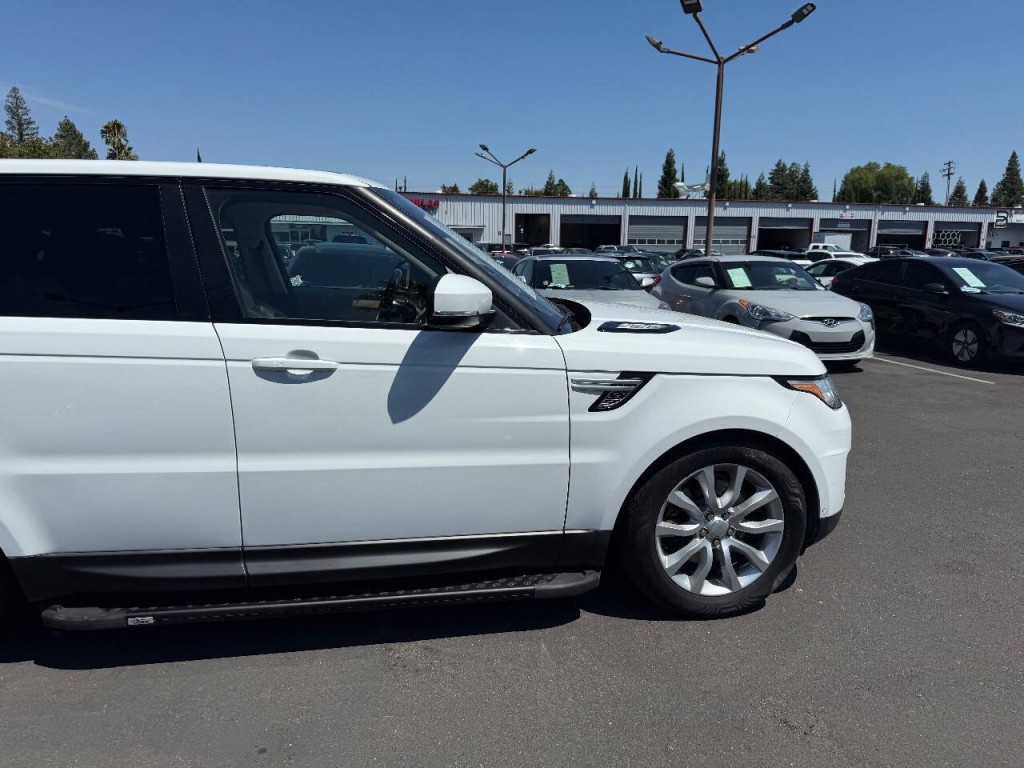 2016 Land Rover Range Rover Sport Image 36