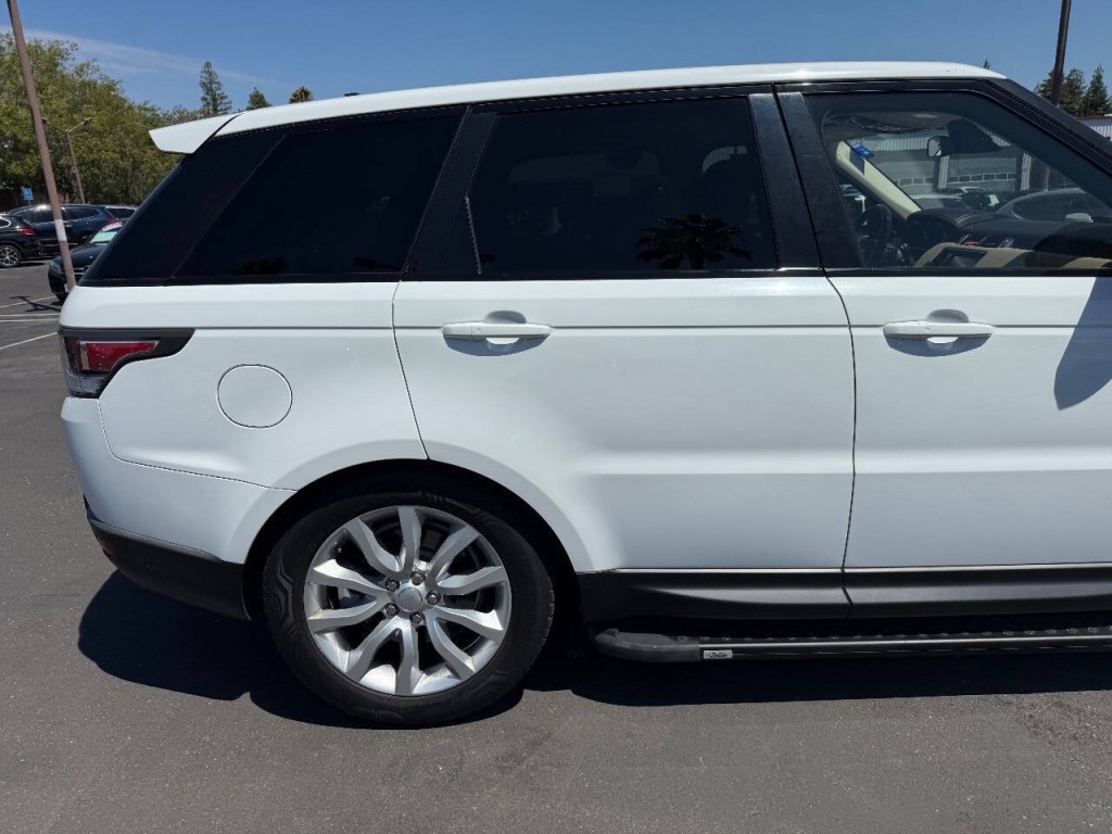 2016 Land Rover Range Rover Sport Image 37