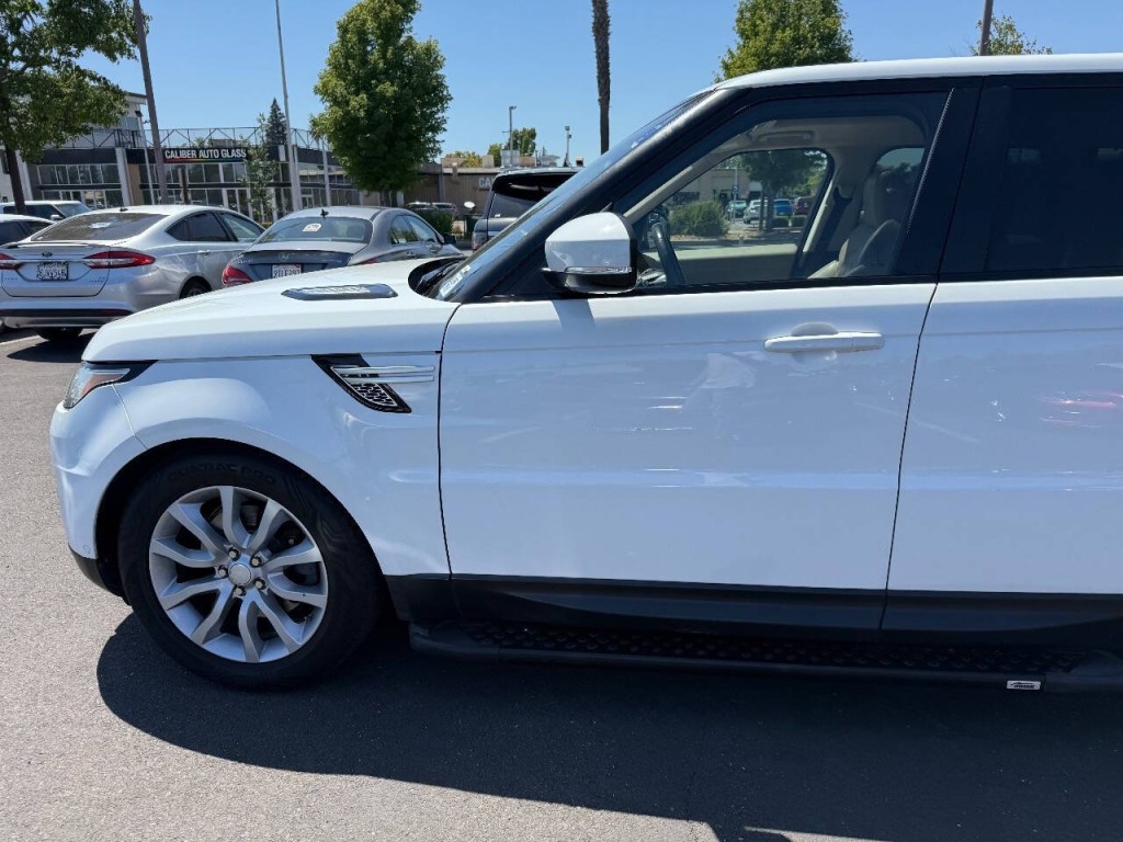 2016 Land Rover Range Rover Sport Image 39