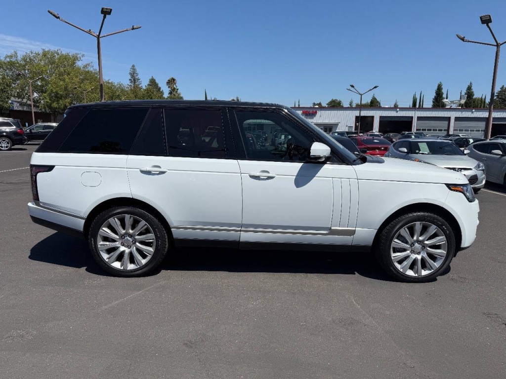 2014 Land Rover Range Rover Image 4