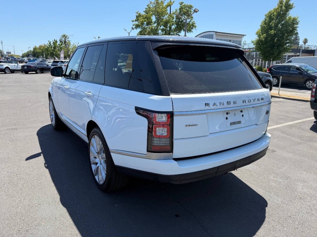 2014 Land Rover Range Rover Image 7