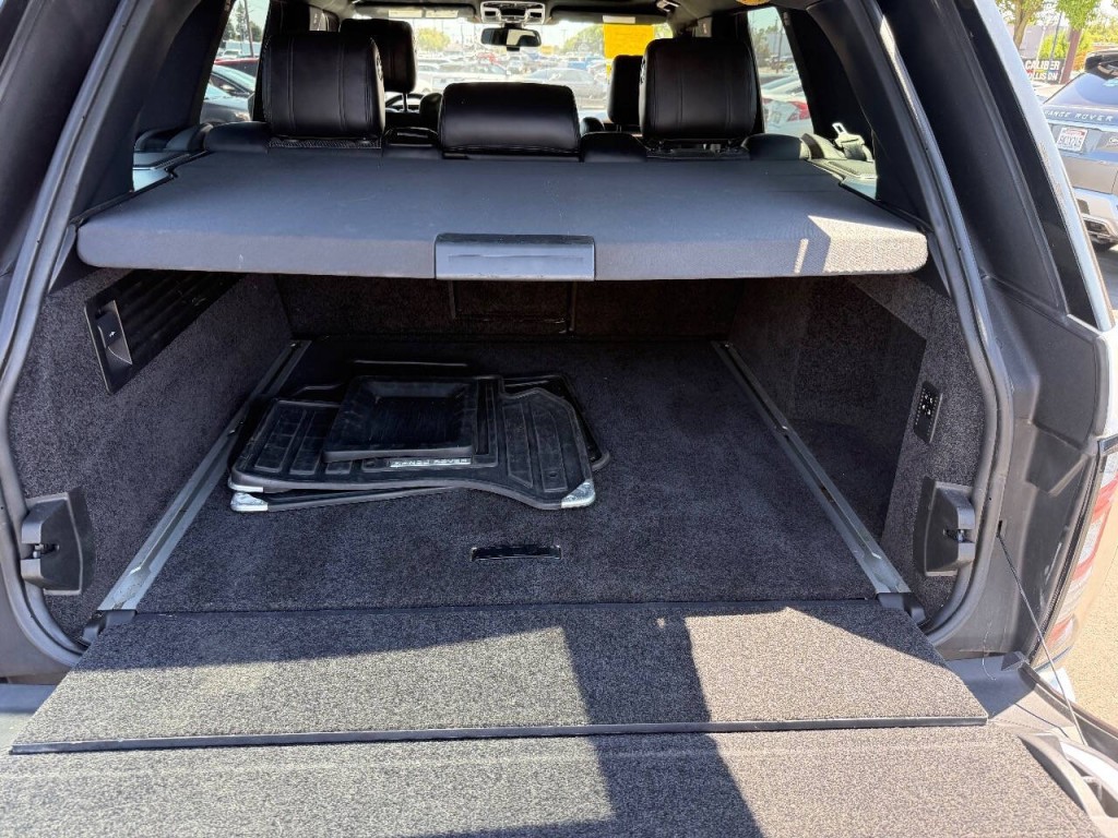 2014 Land Rover Range Rover Image 29