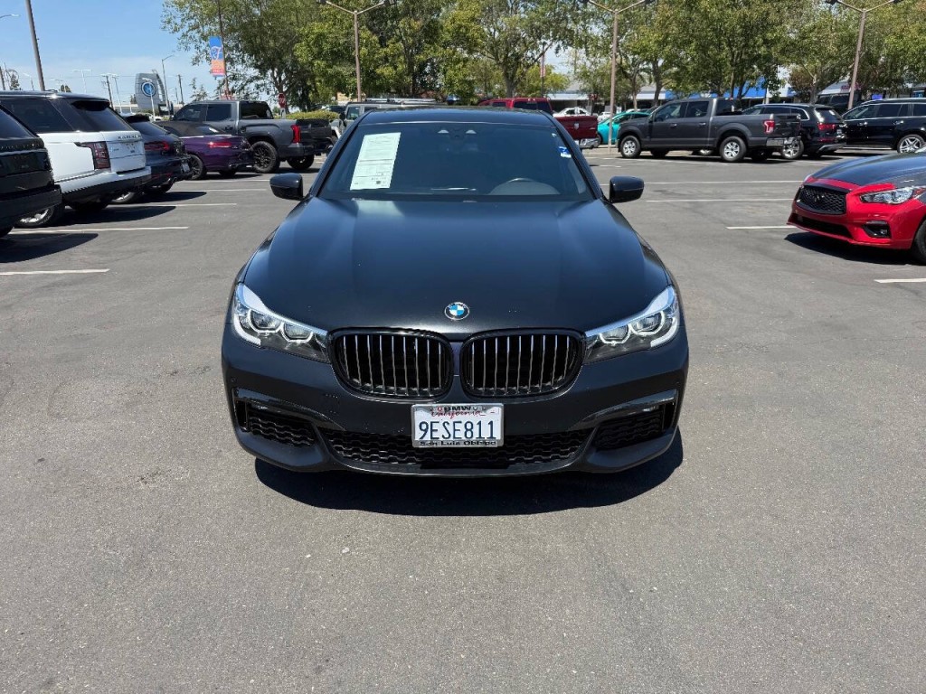 2019 BMW 7 Series Image 2
