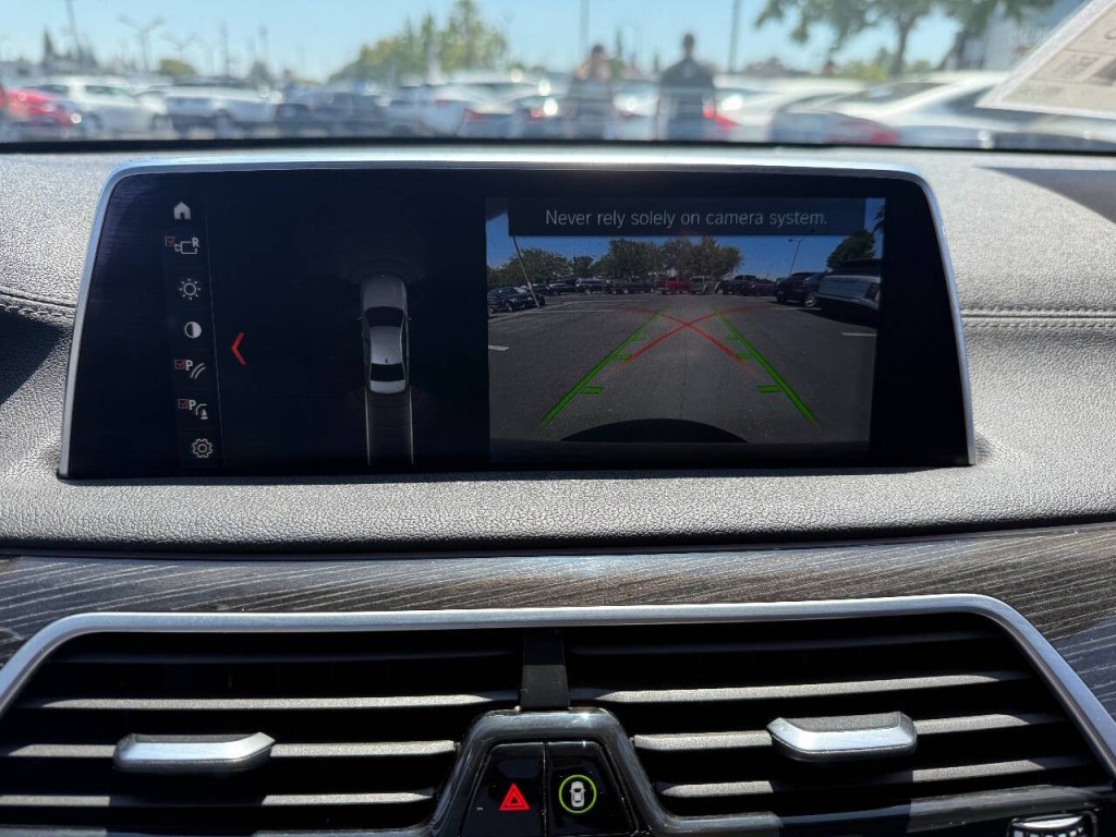 2019 BMW 7 Series Image 15