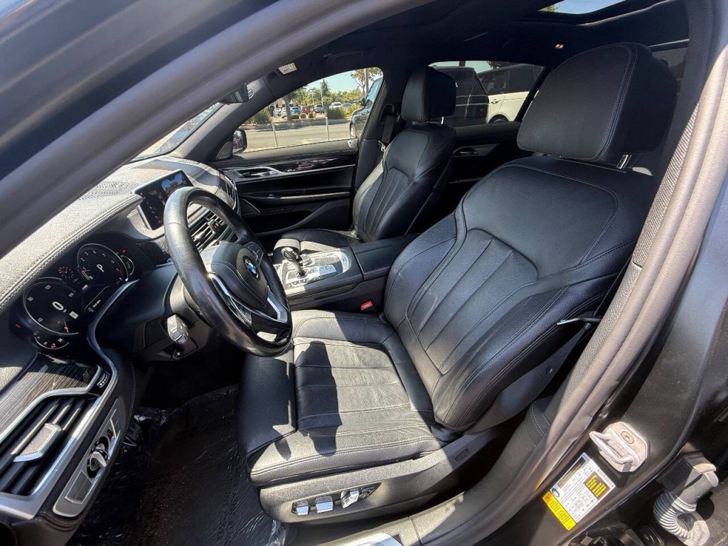 2019 BMW 7 Series Image 19