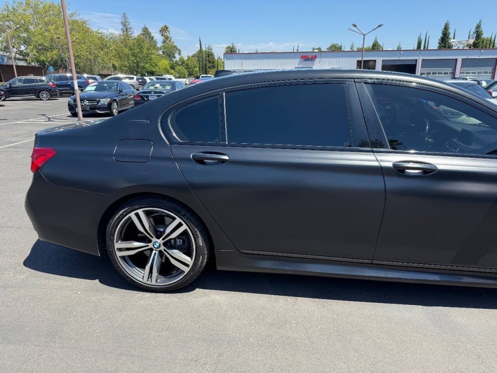 2019 BMW 7 Series Image 37
