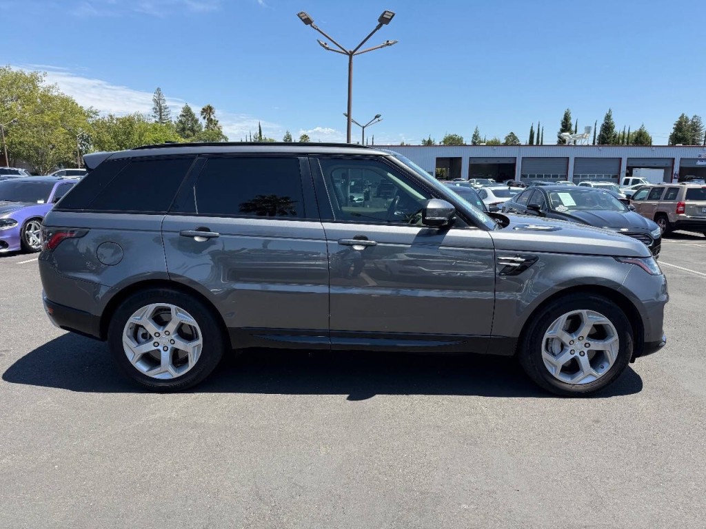 2019 Land Rover Range Rover Sport Image 4