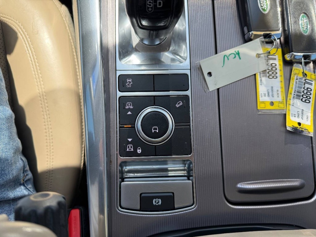 2019 Land Rover Range Rover Sport Image 17