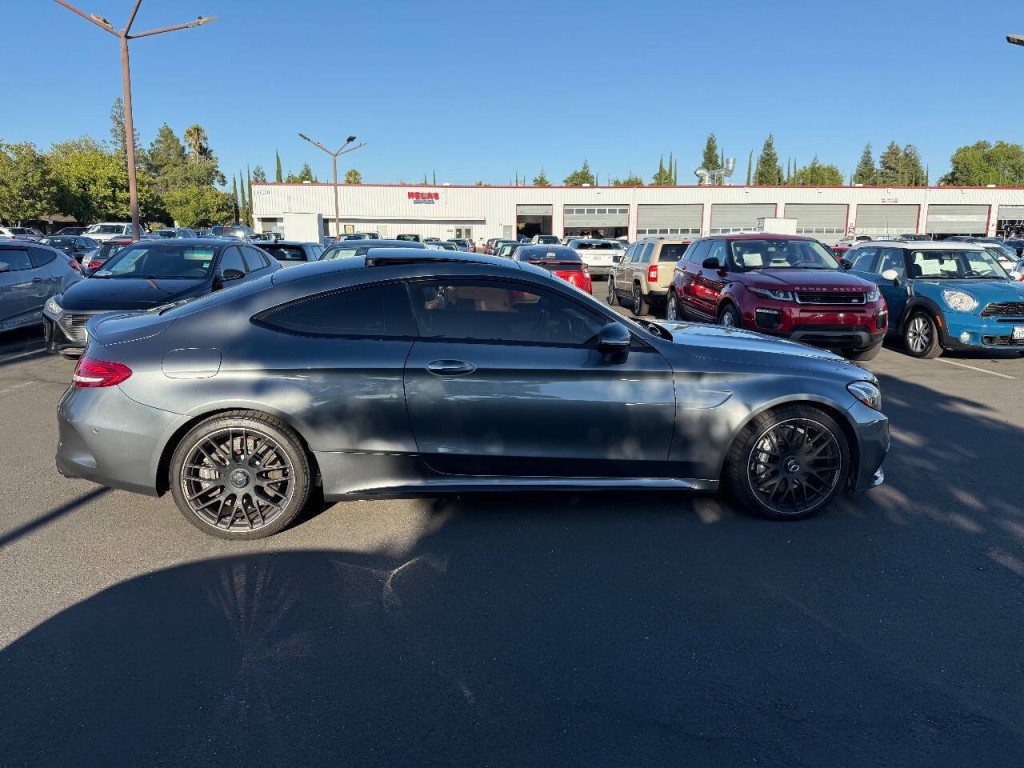 2018 Mercedes-Benz C-Class Image 4