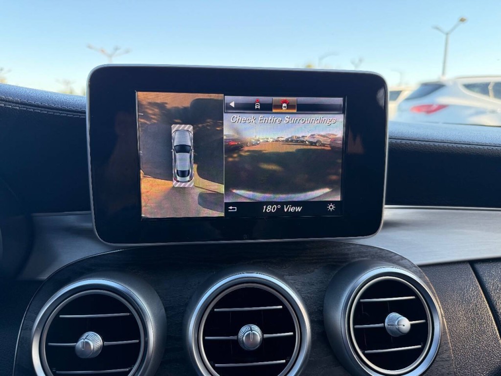 2018 Mercedes-Benz C-Class Image 18