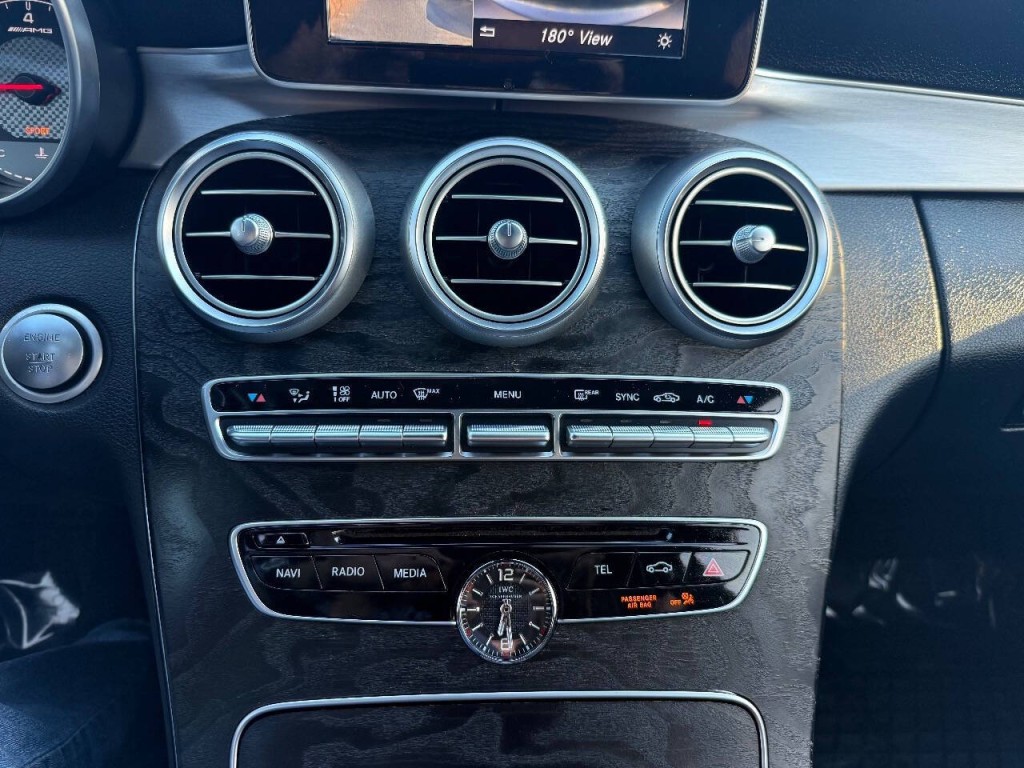 2018 Mercedes-Benz C-Class Image 19