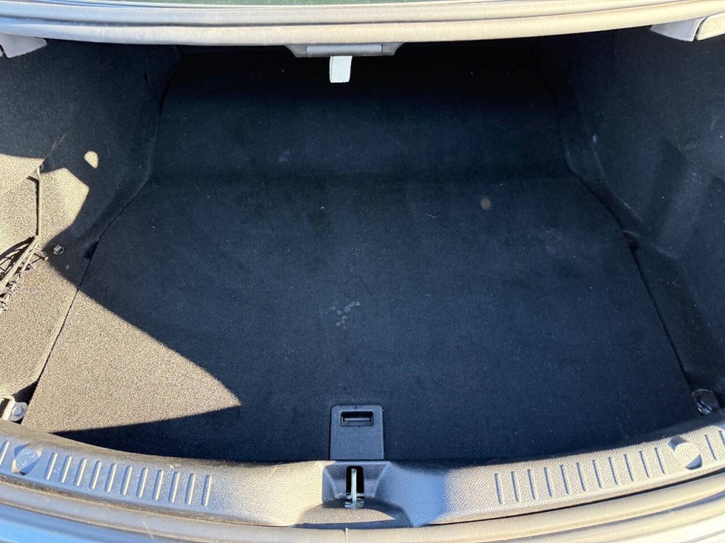 2018 Mercedes-Benz C-Class Image 29