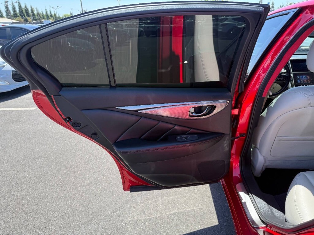 2021 INFINITI Q50 Image 21