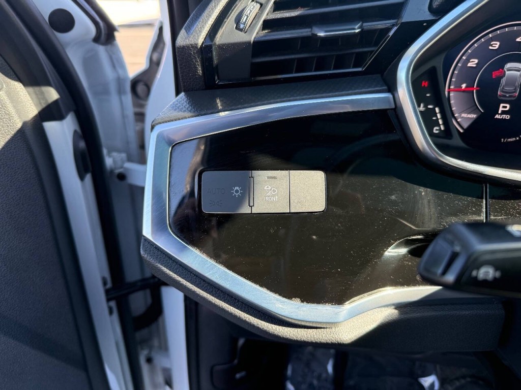 2021 Audi Q3 Image 25