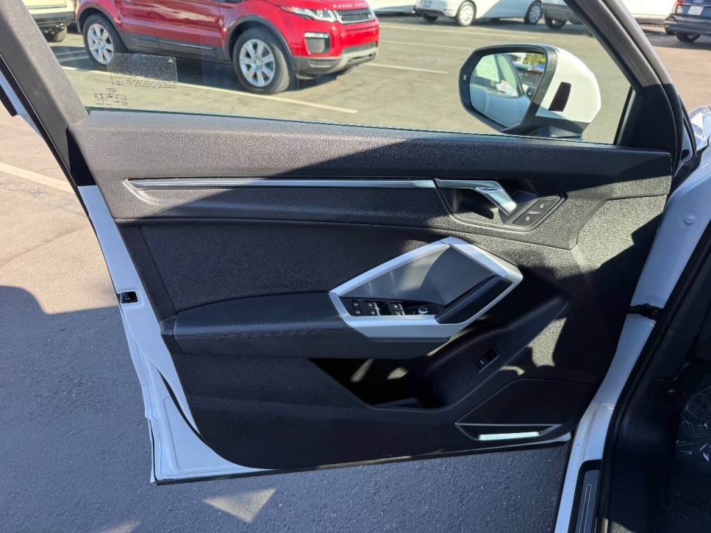 2021 Audi Q3 Image 27
