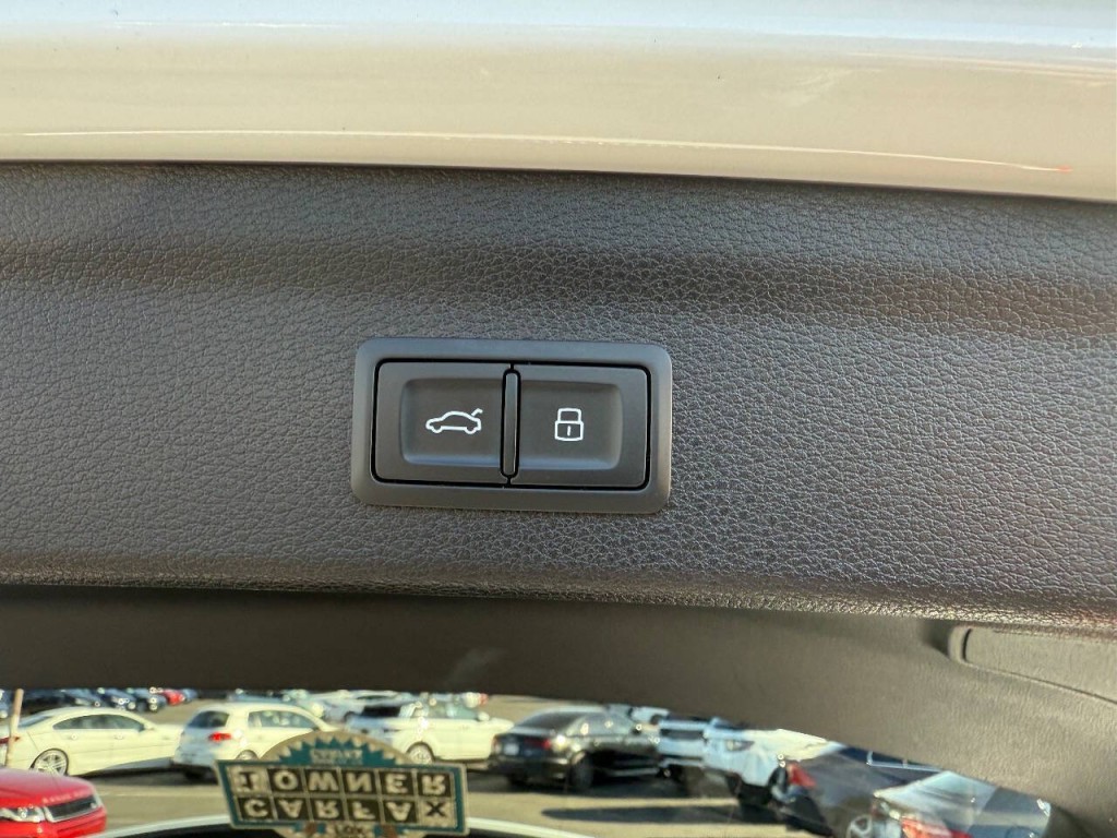 2021 Audi Q3 Image 36
