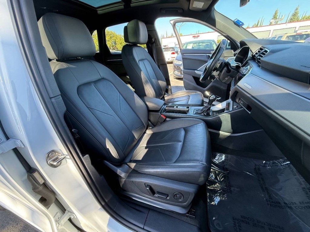 2021 Audi Q3 Image 40